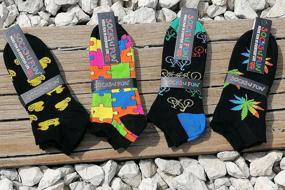 HANF Witzige Sneaker Socken - SOCKS 4 FUN - Mehr Spaß im Alltag für Teenager, Damen und Herren, 2 oder 4 Paar